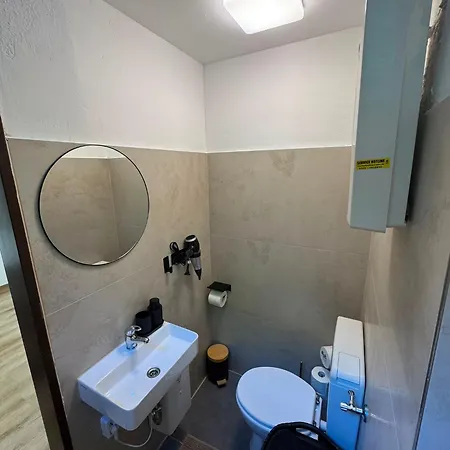 City Apartment شقة سيغن